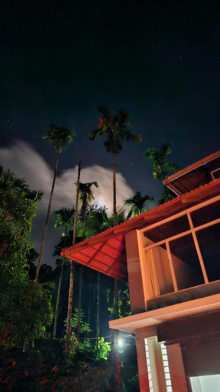 Coorg Divine Spark Home Stay Suntikoppa Esterno foto