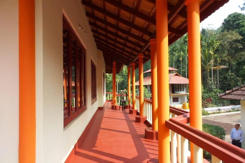 Coorg Divine Spark Home Stay Suntikoppa Esterno foto