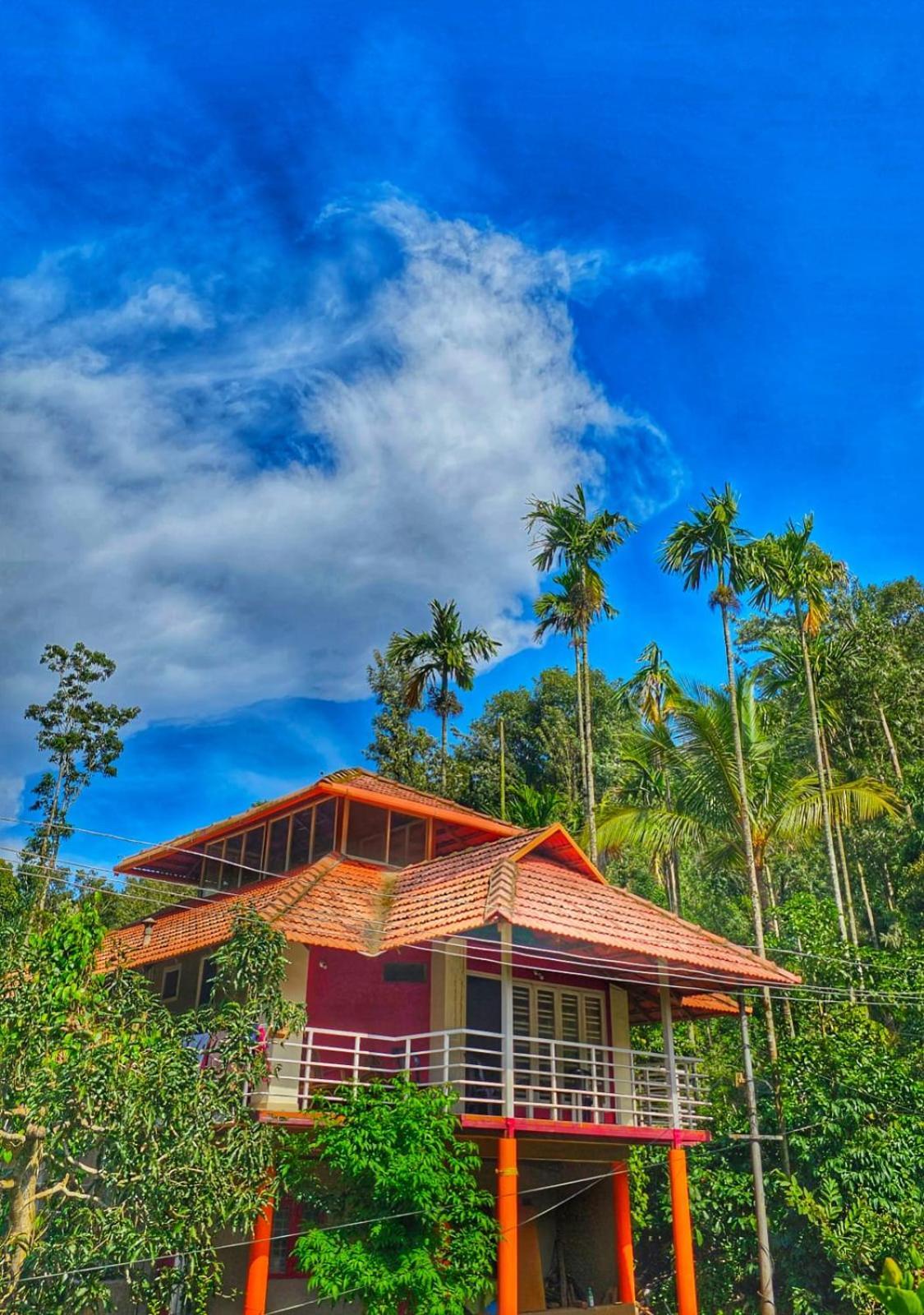 Coorg Divine Spark Home Stay Suntikoppa Esterno foto