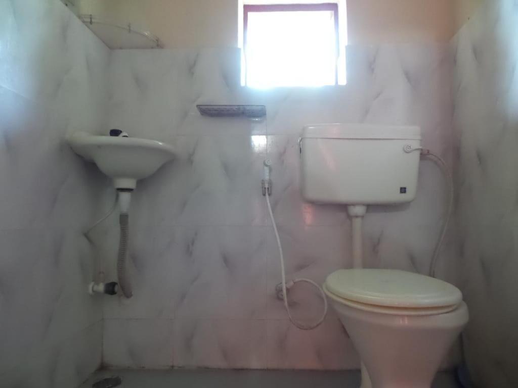 Coorg Divine Spark Home Stay Suntikoppa Esterno foto